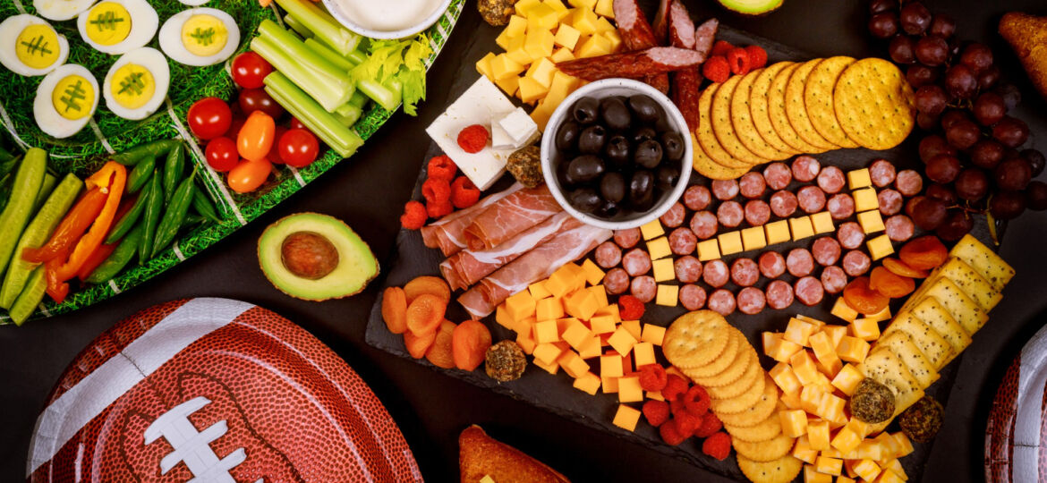 delicious-charcuterie-board-veggie-with-dipping-watching-american-football-game