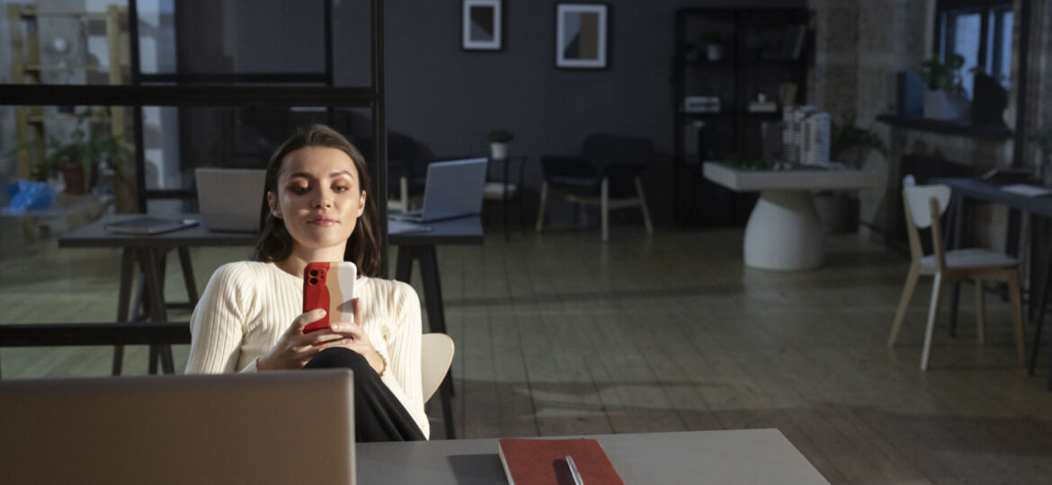 close-up-person-relaxing-break-time